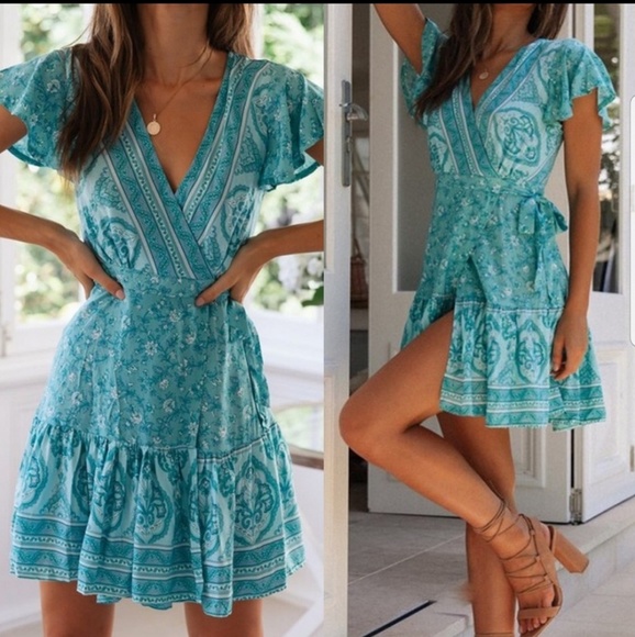 Dresses & Skirts - NWOT Boho Turquoise Floral Print Wrap Dress